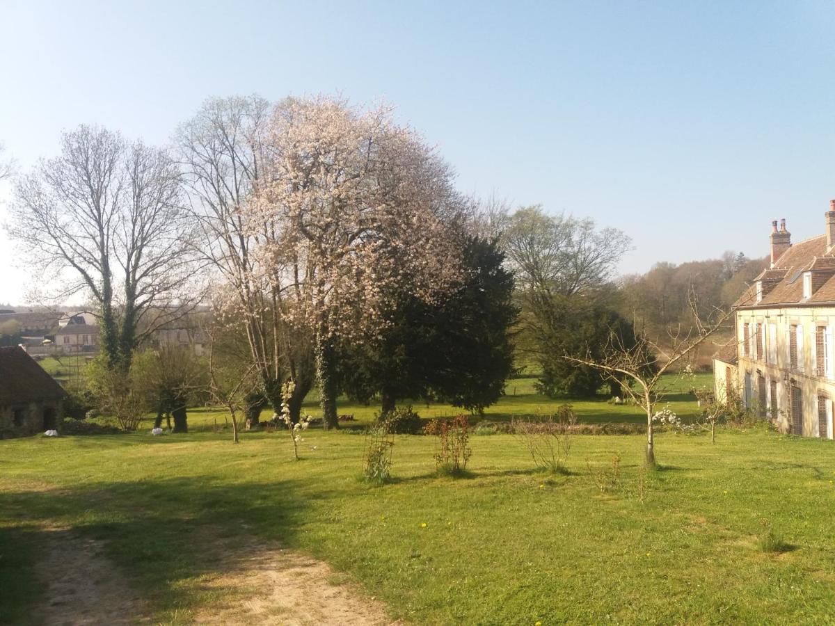 Presbytere De Bonsmoulins Luaran gambar